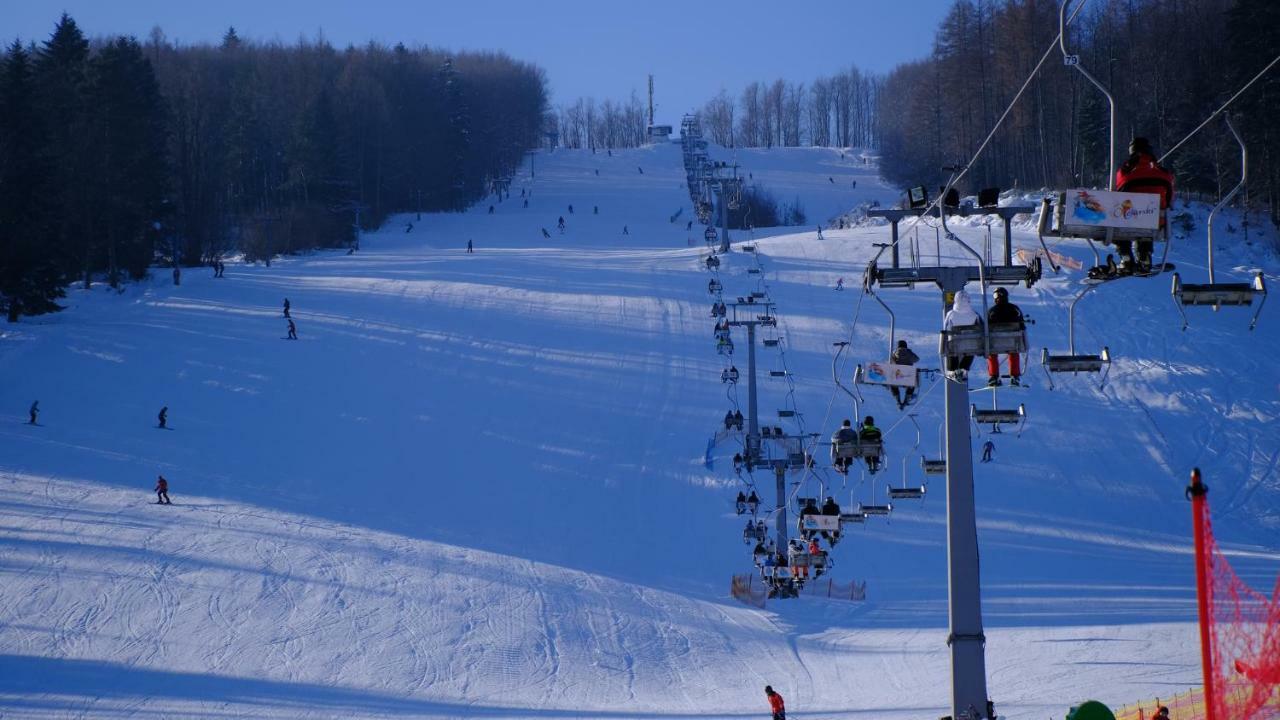 Pensjonat Laworta Ski Ustrzyki Dolne Εξωτερικό φωτογραφία